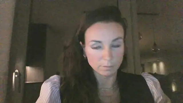 Justnani001 online show from 10/06/25, 07:14