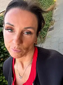 Justnani001 online show from 09/21/25, 02:55