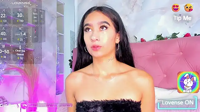 Snapshot of Nicolqueen_ chatting on 02/21/26, 11:01 Nicolqueen online show from 02/21/26, 11:01