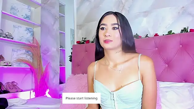 Snapshot of Nicolqueen_ chatting on 11/12/25, 11:14 Nicolqueen online show from 11/12/25, 11:14