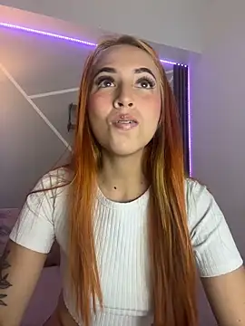 Snapshot of Little_ginger chatting on 10/10/25, 12:11 Little ginger online show from 10/10/25, 12:11