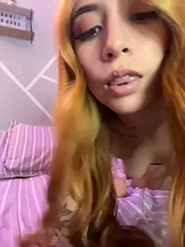 Snapshot of Little_ginger chatting on 11/06/25, 05:22 Little ginger online show from 11/06/25, 05:22