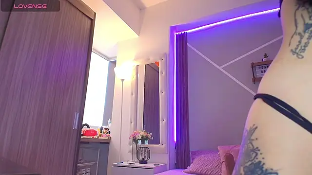 Snapshot of Little_ginger chatting on 09/09/25, 08:07 Little ginger online show from 09/09/25, 08:07