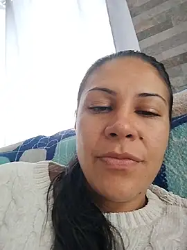 KittyHoleshot87 online show from 04/17/26, 03:37