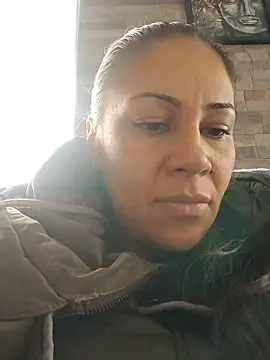 Snapshot of KittyHoleshot87 chatting on 02/19/26, 02:47 KittyHoleshot87 online show from 02/19/26, 02:47