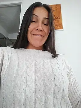 Snapshot of KittyHoleshot87 chatting on 02/24/26, 02:29 KittyHoleshot87 online show from 02/24/26, 02:29