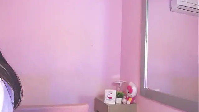 kiity horny  online show from 12/22/25, 11:43