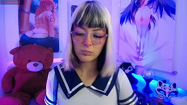 Snapshot of lil_candy77 chatting on 11/04/25, 12:09 lil candy77 online show from 11/04/25, 12:09