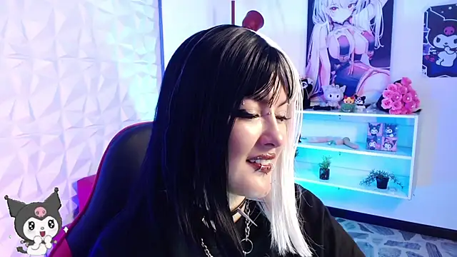 lil candy77 online show from 03/25/26, 12:15