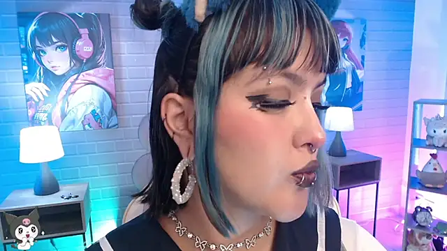 lil candy77 online show from 05/27/26, 12:01