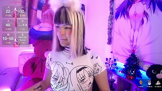 Snapshot of lil_candy77 chatting on 11/27/25, 12:05 lil candy77 online show from 11/27/25, 12:05