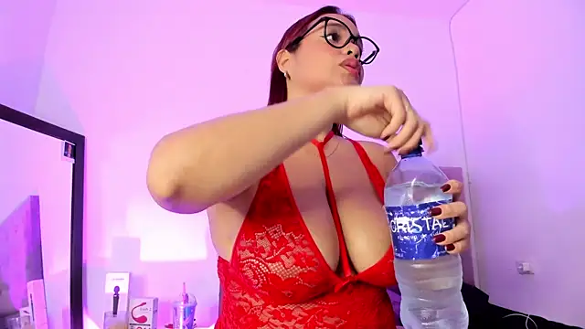 BonnySpencer online show from 11/12/25, 08:12