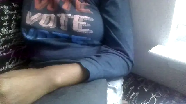 prettymaa online show from 10/16/25, 08:50