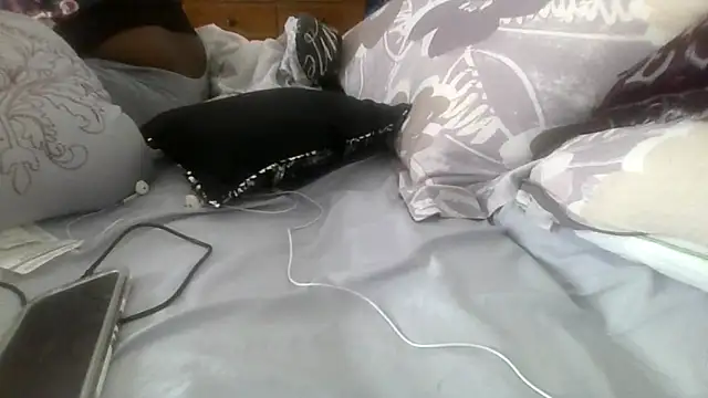 Snapshot of prettymaa chatting on 01/06/26, 06:45 prettymaa online show from 01/06/26, 06:45