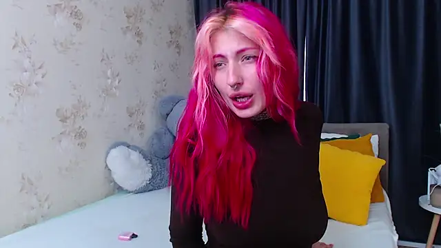 Nina Blum  online show from 11/14/25, 06:28