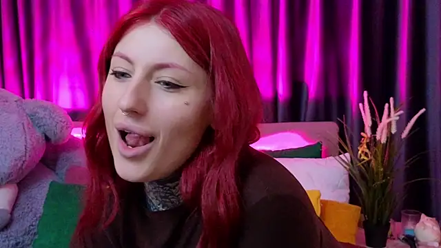 Nina Blum  online show from 04/13/26, 05:11