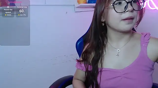 koraline 333 online show from 04/01/26, 02:58