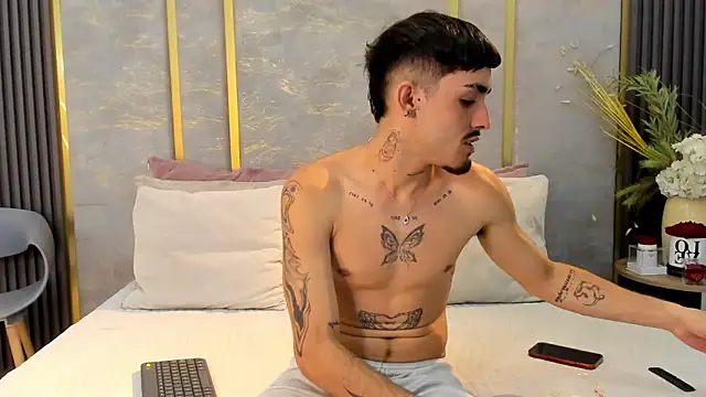 NikoStone  online show from 11/06/25, 04:16