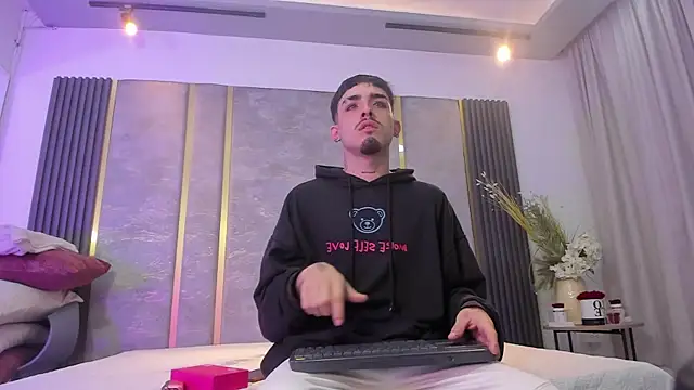 NikoStone  online show from 11/25/25, 04:46