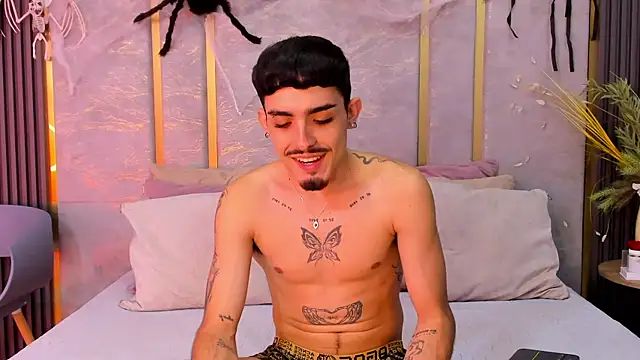 NikoStone  online show from 10/26/25, 04:24