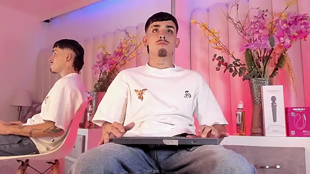 NikoStone  online show from 04/16/26, 01:50