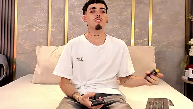 NikoStone  online show from 01/16/26, 05:00