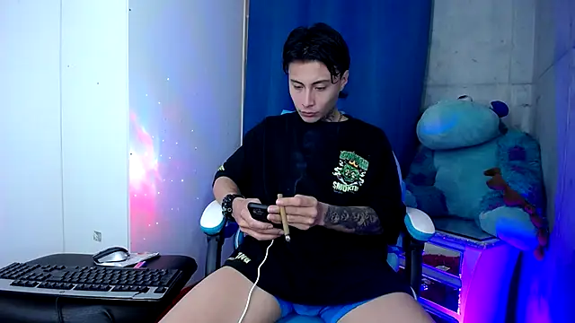 Snapshot of anaximandro_hot chatting on 09/29/25, 05:25 anaximandro hot online show from 09/29/25, 05:25