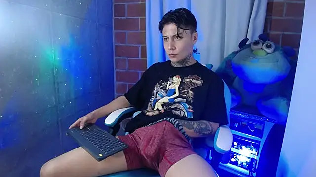 Snapshot of anaximandro_hot chatting on 11/12/25, 06:39 anaximandro hot online show from 11/12/25, 06:39