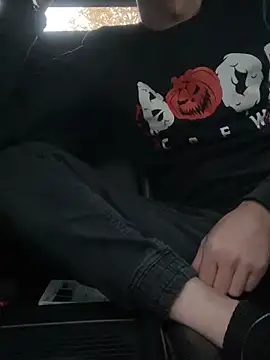 bmwe71 online show from 11/06/25, 02:43