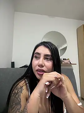 Snapshot of Sophie_Dreamss chatting on 06/26/26, 10:59 Sophie Dreamss online show from 06/26/26, 10:59