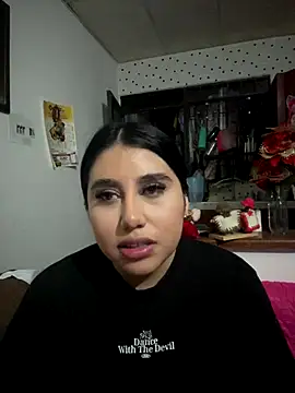 Sophie Dreamss online show from 12/18/25, 10:57