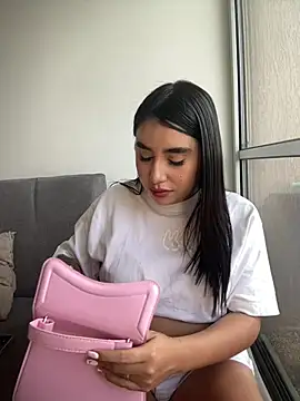 Snapshot of Sophie_Dreamss chatting on 06/13/26, 10:08 Sophie Dreamss online show from 06/13/26, 10:08