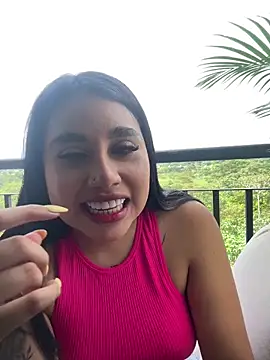 Sophie Dreamss online show from 02/05/26, 07:32