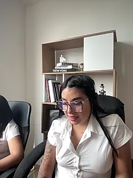 Sophie Dreamss online show from 03/13/26, 07:41