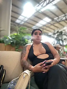 Sophie Dreamss online show from 10/15/25, 07:44