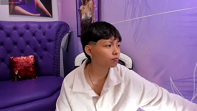 Snapshot of tefi_meow chatting on 09/19/25, 11:47 tefi meow online show from 09/19/25, 11:47