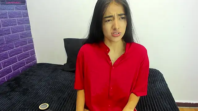 Cora 222 online show from 09/18/25, 11:13