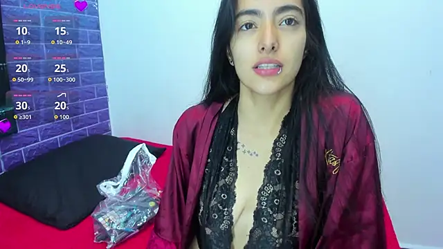 Cora 222 online show from 10/05/25, 11:12