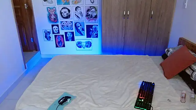 Snapshot of rachel_rosse11 chatting on 02/06/26, 08:05 rachel rosse11 online show from 02/06/26, 08:05