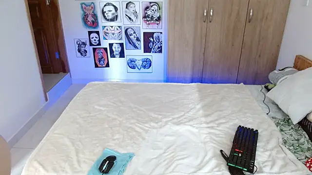 Snapshot of rachel_rosse11 chatting on 02/14/26, 09:04 rachel rosse11 online show from 02/14/26, 09:04