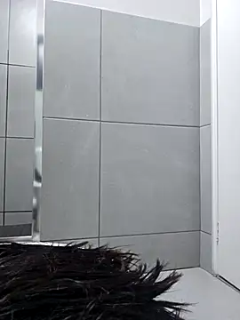 Snapshot of trickyOne chatting on 11/27/25, 07:25 trickyOne online show from 11/27/25, 07:25