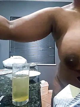 Snapshot of trickyOne chatting on 11/09/25, 12:36 trickyOne online show from 11/09/25, 12:36