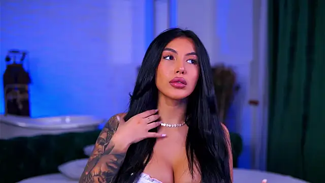 AishaaDevoe online show from 11/16/25, 07:29