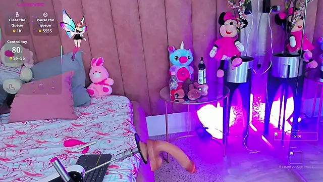 Snapshot of LizzyOlsen chatting on 10/14/25, 08:31 LizzyOlsen online show from 10/14/25, 08:31