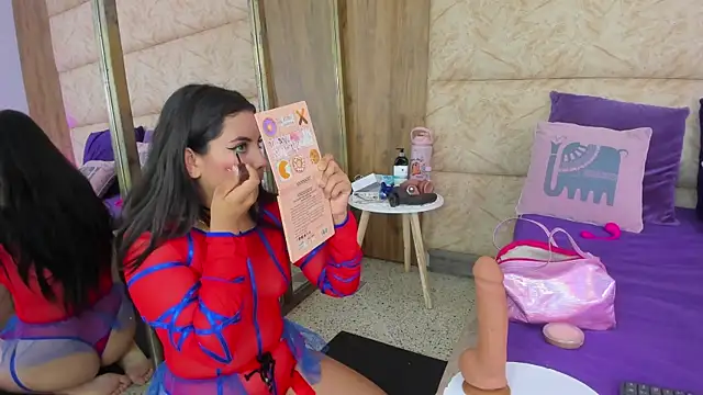 Snapshot of LizzyOlsen chatting on 09/18/25, 09:51 LizzyOlsen online show from 09/18/25, 09:51