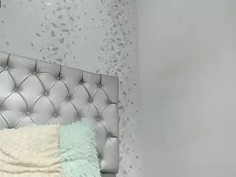 michelle perla online show from 11/04/25, 07:50