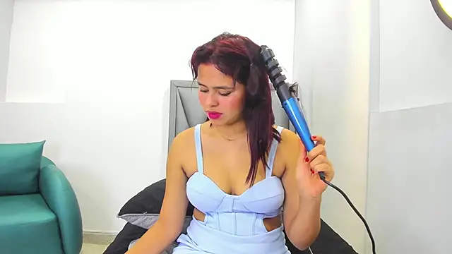 Sofia villareal online show from 10/09/25, 12:49