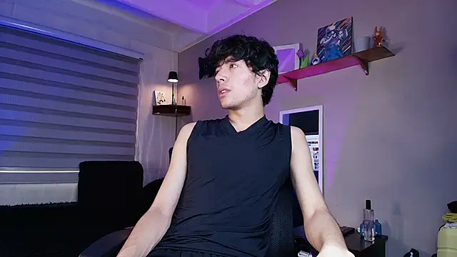 Dani Lips  online show from 10/04/25, 08:21