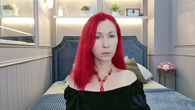 Sofia Lix online show from 11/17/25, 07:51