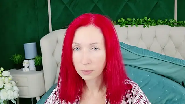Snapshot of Sofia_Lix chatting on 09/17/25, 04:20 Sofia Lix online show from 09/17/25, 04:20